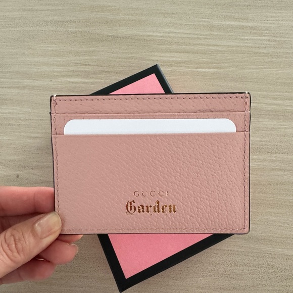 RARE Gucci Garden Rose Card Case - Picture 2 of 3